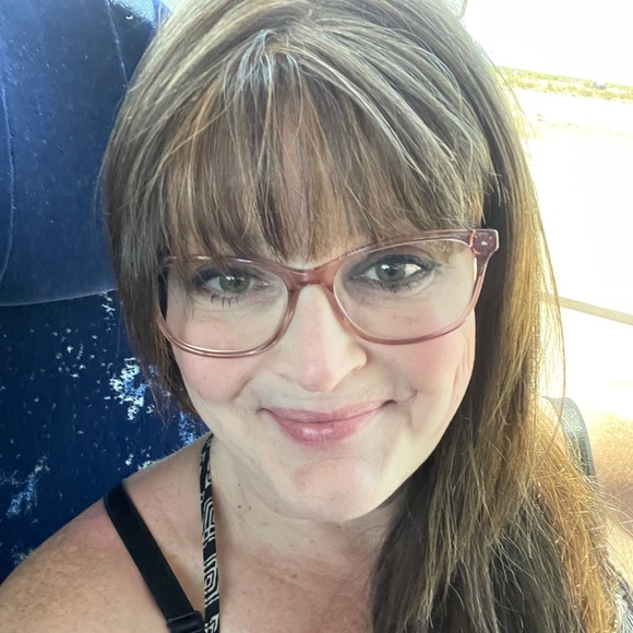 Meet your Posher, Tracy, (formally Adensdream) - Picture 6 of 12